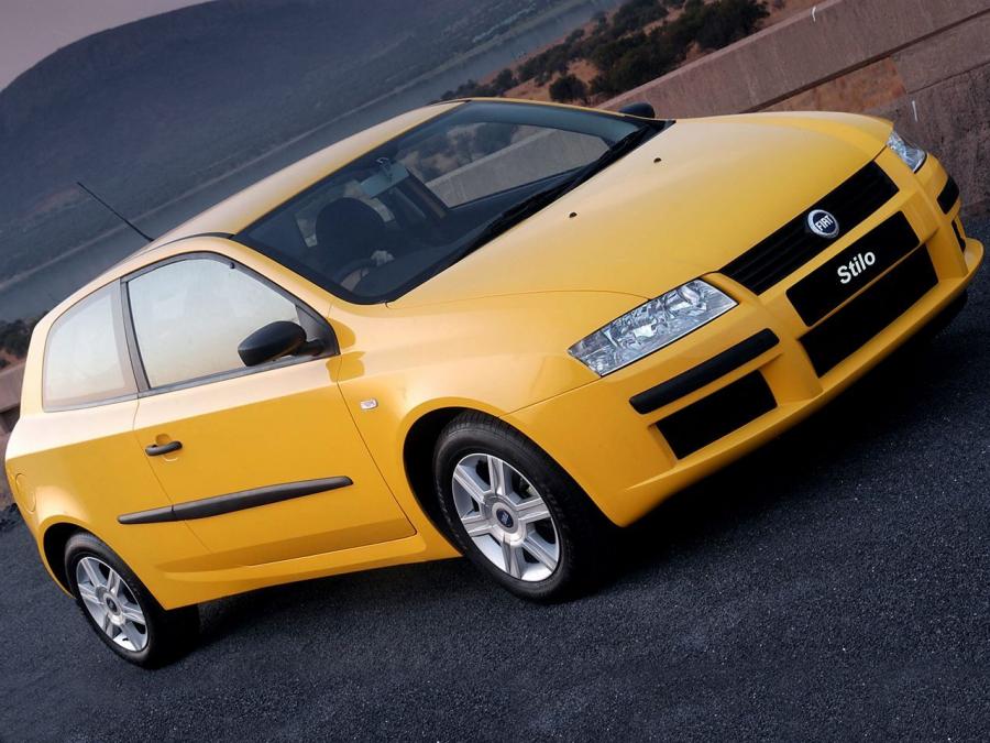 Fiat Stilo 3-Door 2003 года  (ZA) (фото 3 из 16)